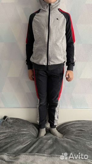 Спортивный костюм для мальчика 134-140