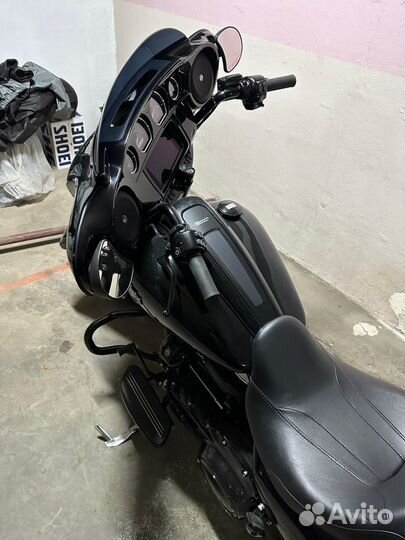 Продам harley-davidson street glide