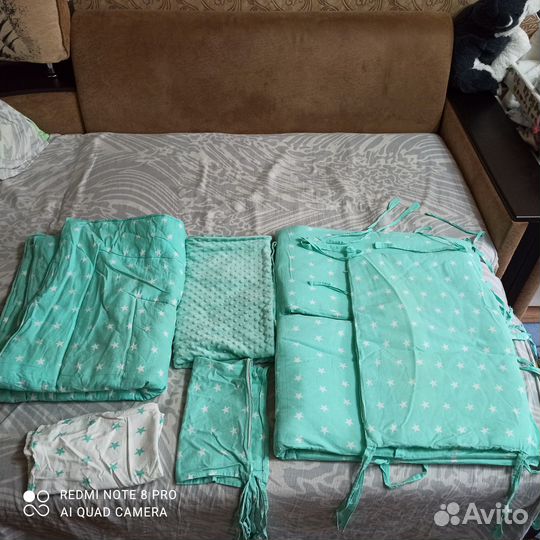 Комплект в детскую кроватку с бортиками