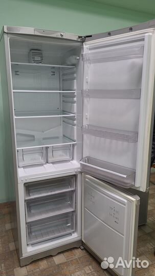 Холодильник Hotpoint-Ariston rmba 1185.L SV.022