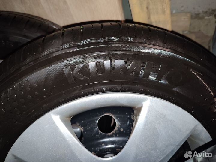 Kumho Ecowing ES31 195/65 R15 91H