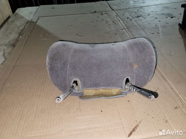 Подголовник Toyota Camry XV10