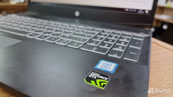 Ноутбук HP 15-CX0027UR 8GB/1TB