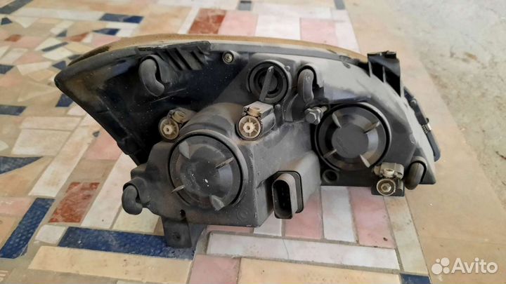 Фара на Chery Fora