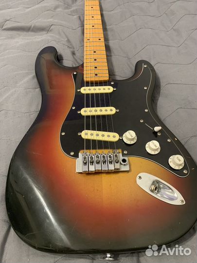 Fender squier stratocaster korea