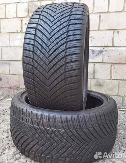 Minerva Winter Stud 235/35 R19 91Y