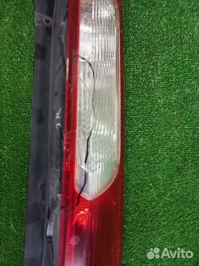 Фонарь правый б/у Ford Focus II 2005-2011. Хетчбек