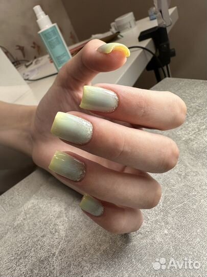 Бесплатно Маникюр с покрытием гель лак, педикюр