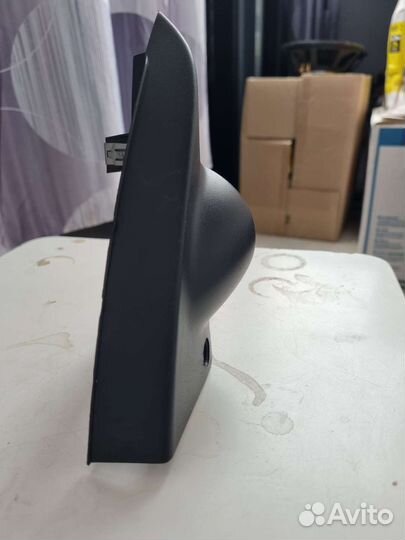 Уголок зеркала правый (mondeo 3)