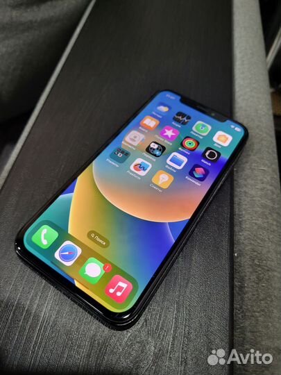 iPhone X 64Gb
