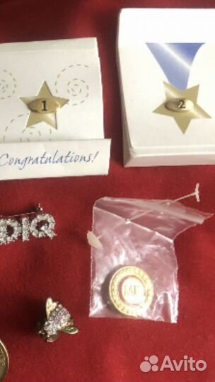 Значки mary kay