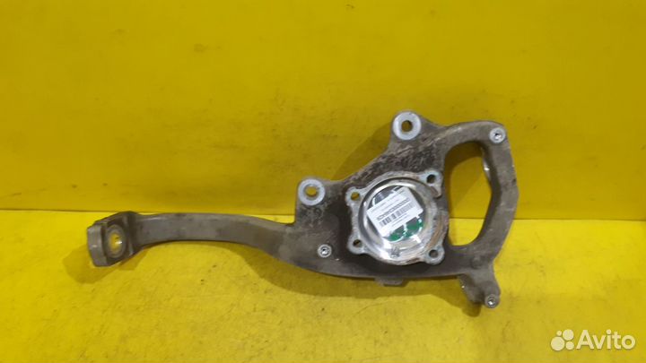 Кулак поворотный левый Mercedes-Benz C-klasse W205