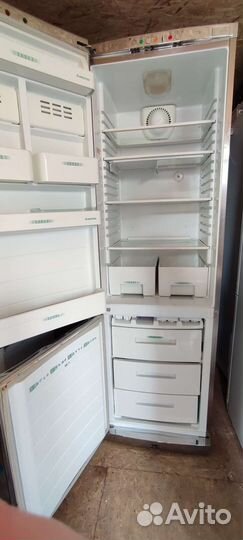 Холодильник Ariston