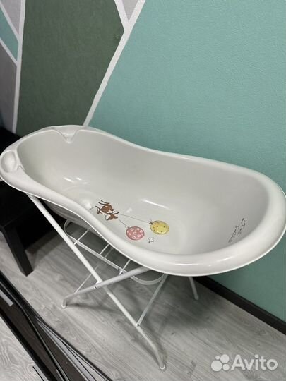 Детская ванночка для купания с подставкой