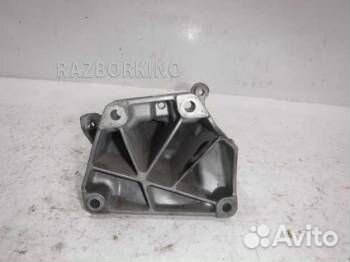 Кронштейн двигателя A6512231304