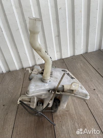 Бачок омывателя Toyota Corolla E150 Королла 150