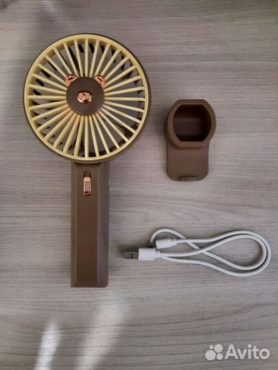 Ручной мини-вентилятор