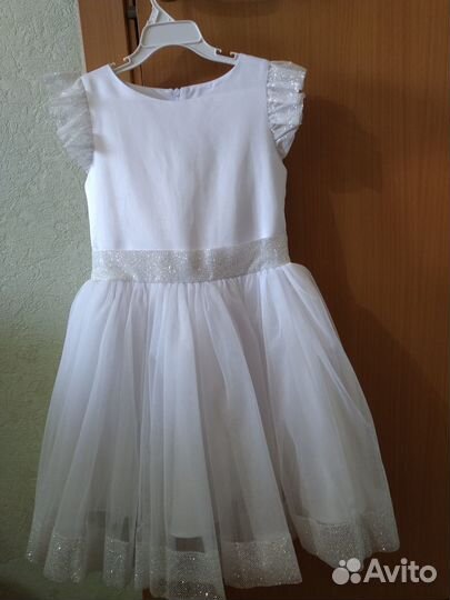 Нарядное платье для девочки 116