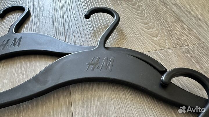 Вешалки детские H&M