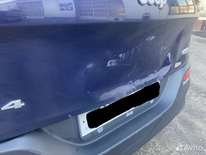 Крышка багажника Cherokee KL (дорест)