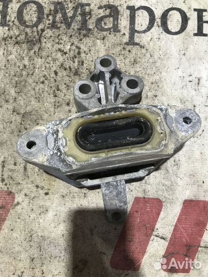 Опора кпп левая Opel Astra J (2009—2012)