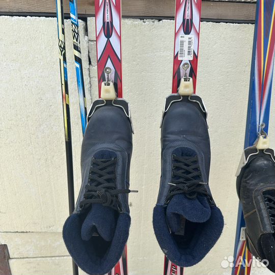 Лыжи беговые с ботинками и палками