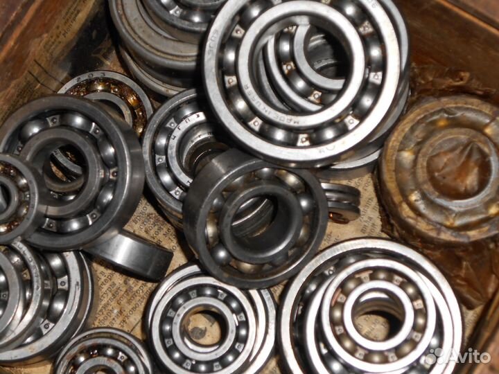 Подшипник 60105