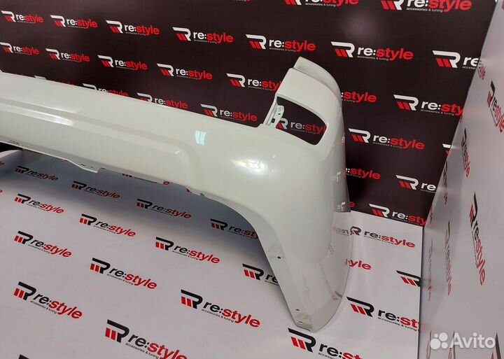 Бампер задний Toyota Land Cruiser 200 S344