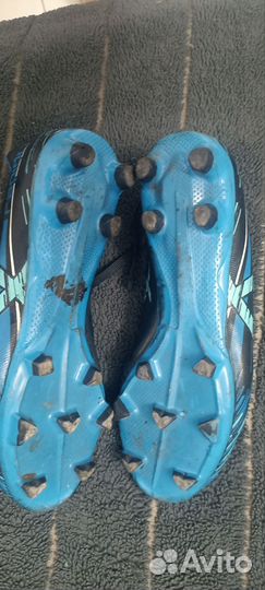 Футбольные бутсы