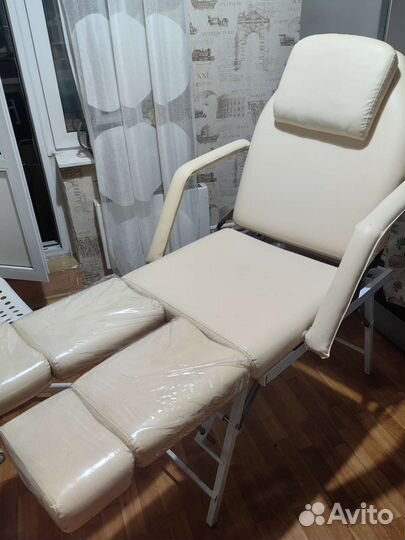 Складное педикюрное кресло