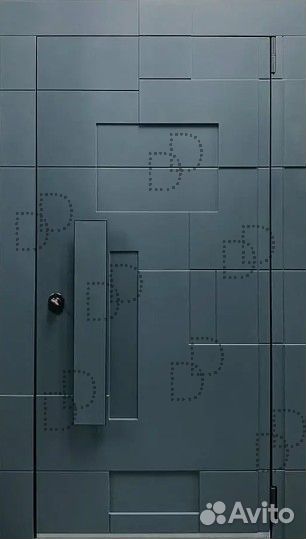 Дизайнерская входная дверь с широкой ручкой