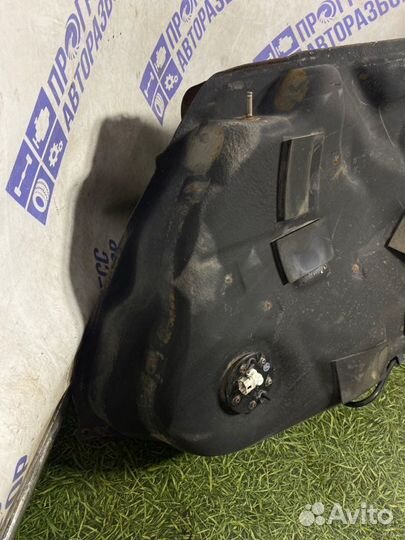 Бензобак Toyota Mark X седан 2.5 4GR 2009