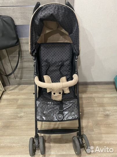 Прогулочная коляска трость