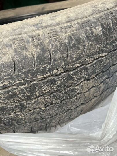 Bridgestone Dueler H/T 265/65 R17