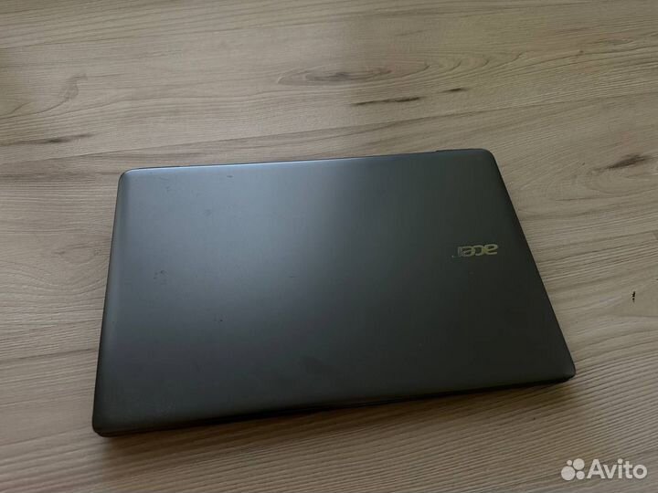 Ноутбук Acer E1