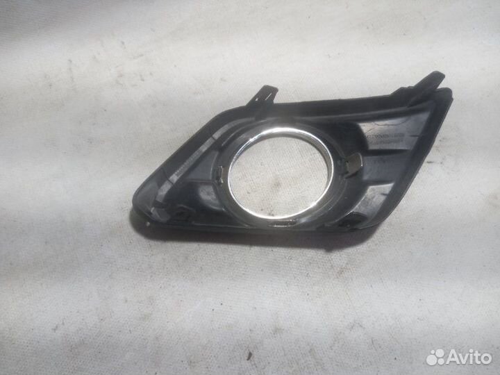 Накладка на туманку передняя левая Nissan X-Trail