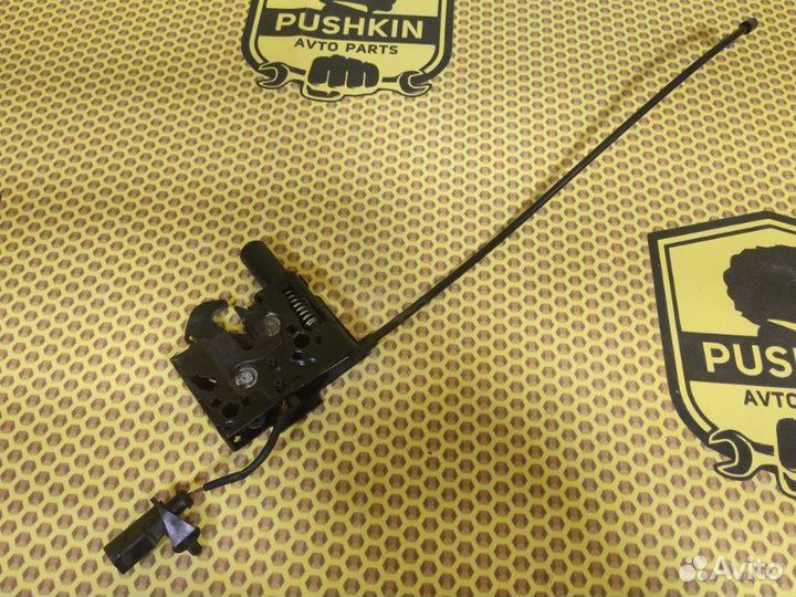 Замок капота Skoda Superb B8 czea 2016