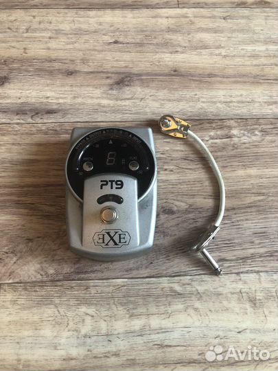 Педаль эффектов тюнер