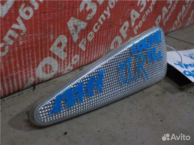 Повторитель поворота Renault Sandero L8MV K7MA812