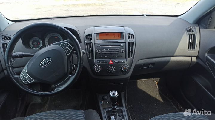 Пружина задняя Kia Ceed 553501H000