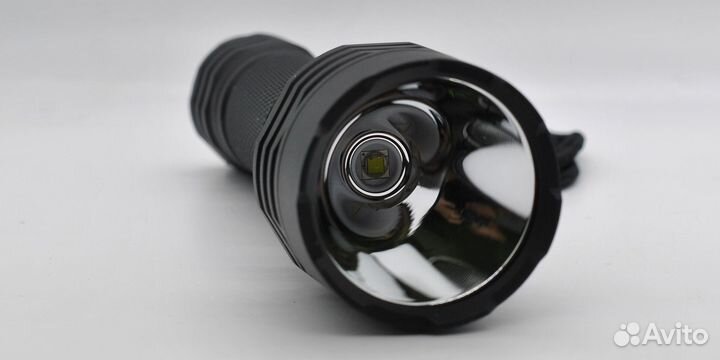 Дальнобойный фонарь Convoy C8+ SST40