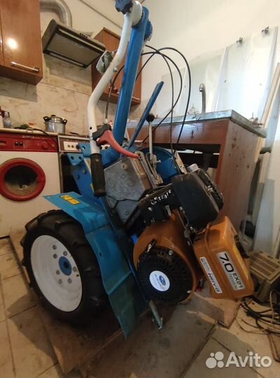 Продаю мотоблок нева мб-2