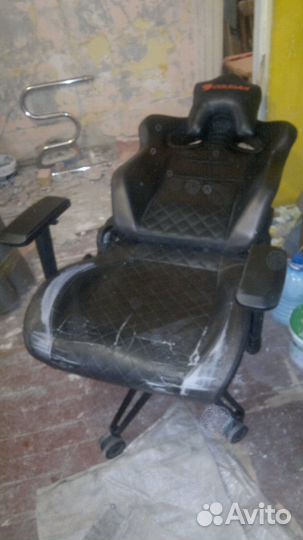 Кресло игровое cougar armor titan blackstar