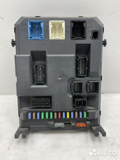 Блок предохранителей Citroen C3 Picasso EP3