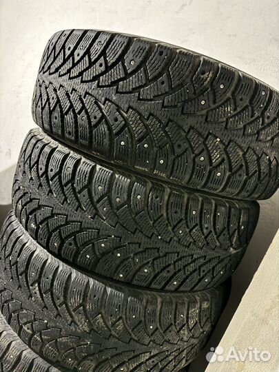 Nokian Tyres Hakkapeliitta 4 215/60 R16 25K