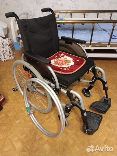 Коляска инвалидная Ottobock