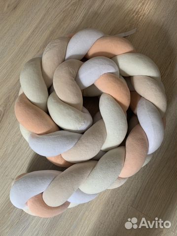 Мягкий бортик в детскую кроватку