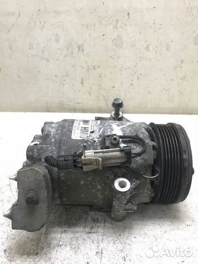 Компрессор кондиционера Opel Zafira B минивэн