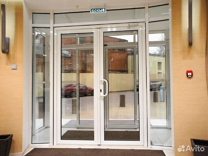 Алюминиевые двери