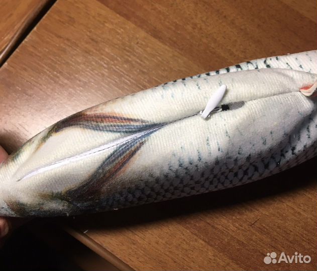 Игрушечная рыба для кошки